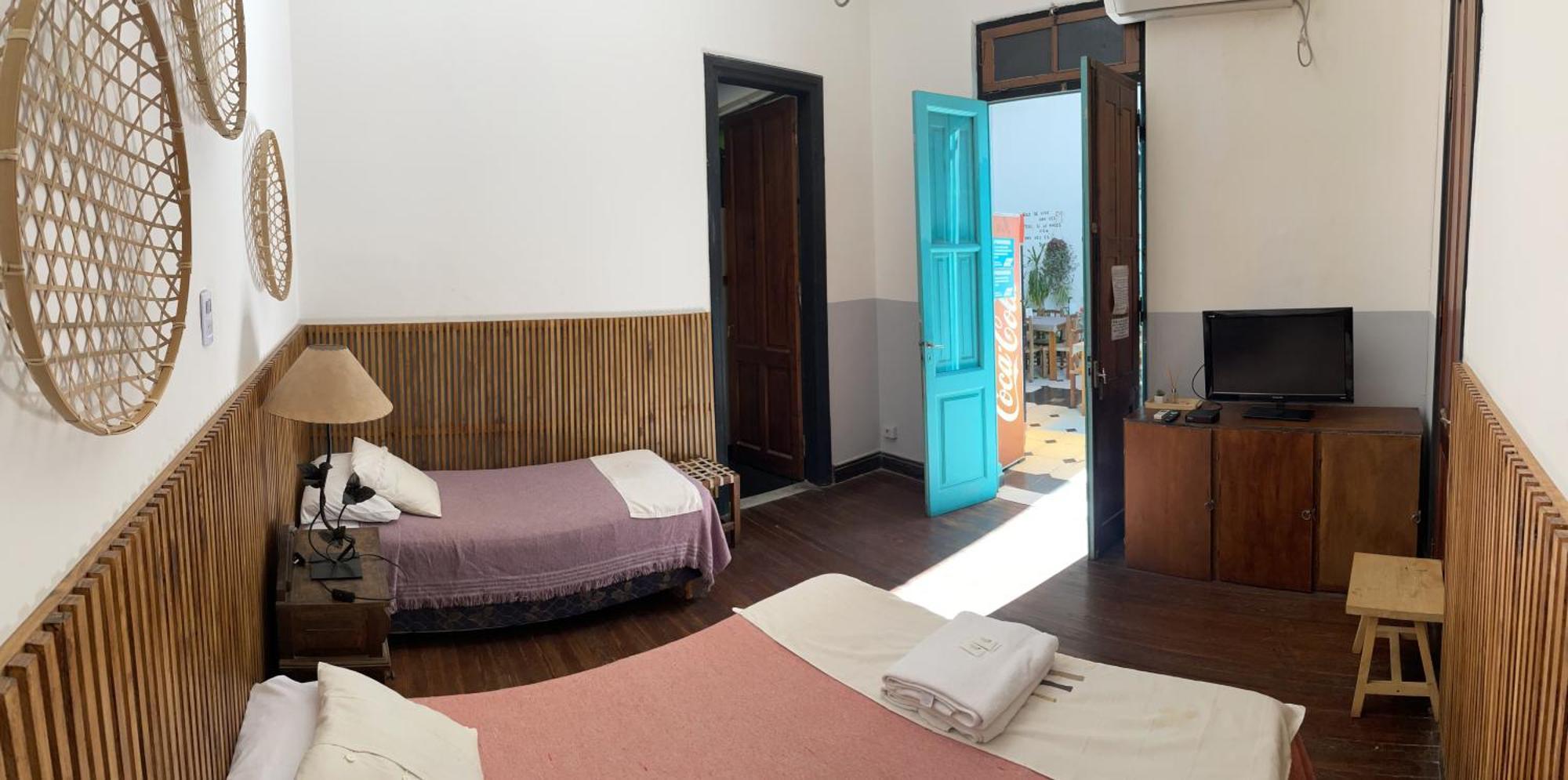 A La Gurda Hostel Сан-Мигель-де-Тукуман Экстерьер фото