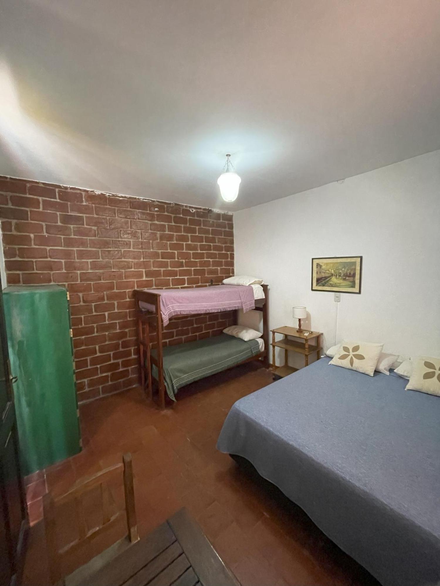 A La Gurda Hostel Сан-Мигель-де-Тукуман Экстерьер фото